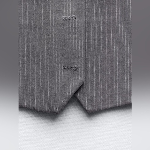 NWT. Zara Light Grey Pin Striped V-neck Waistcoat. Size XS. - Picture 7 of 11